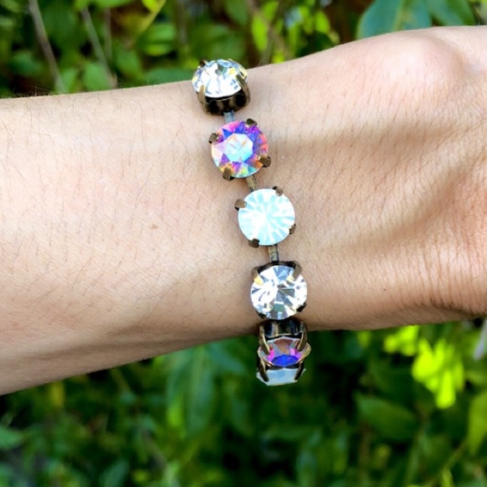 White Opal + Aurora Borealis Crystal Bracelet - Picture 15 of 16